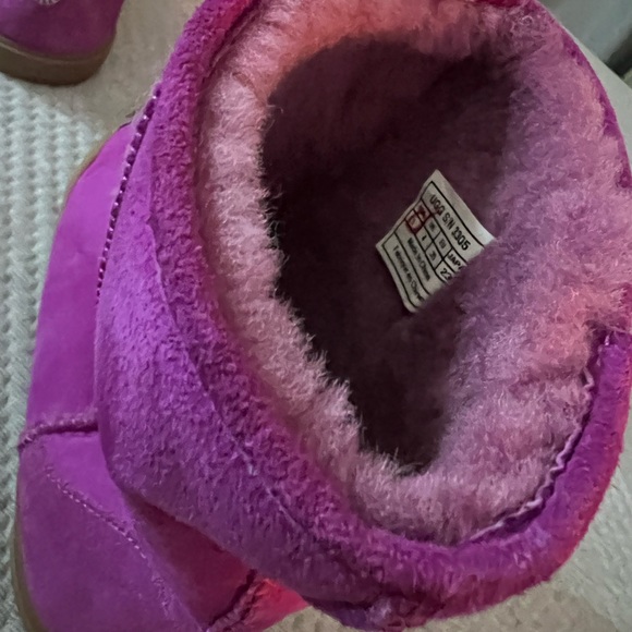 Girls/ladies Ugg Mini boots size 5 - Picture 5 of 7